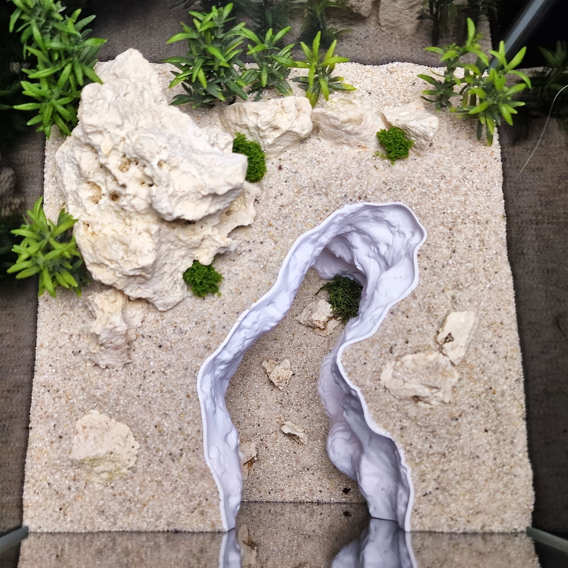 3D Cliff Cave Aquarium | Dual-Use Reptile and Fish Tank for Lizards, Geckos, Beetles, Betta, and Peacock Fish, with Deep and Shallow Water Areas, Perfect Gift for Home and Office